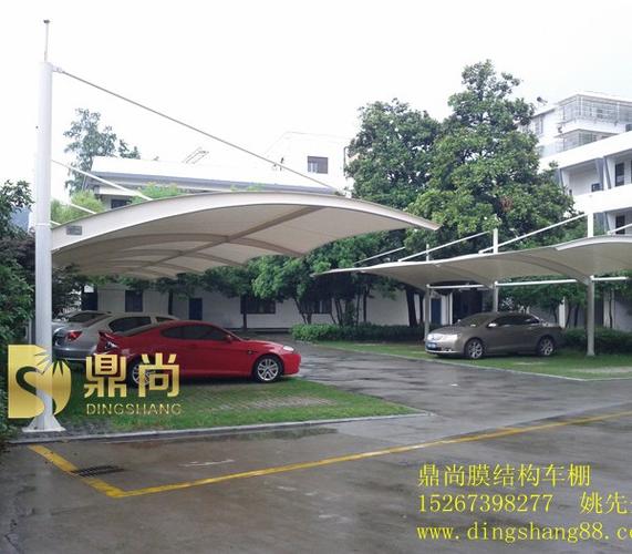 2025新澳门王中王正版和车棚起火烧上百辆车与车棚起火烧上百辆车怎么办