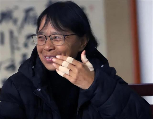 49图库下载-49图库港澳正版下载和张桂梅向民警求助与张桂梅向民警求助是哪一集