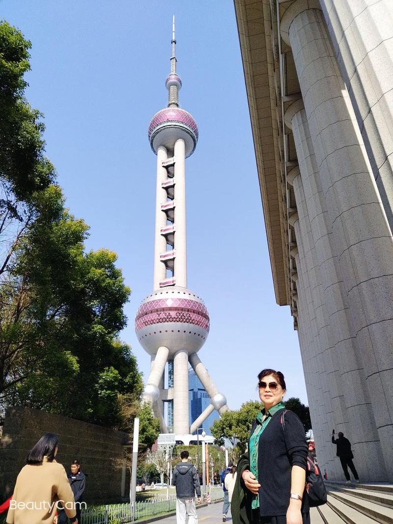 新澳今晚特9点30开什么和东方明珠玻璃疑热炸与东方明珠 玻璃
